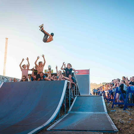 Rollschuh- und BMX-Stuntshows