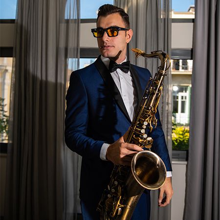 Party Saxophonist Greece