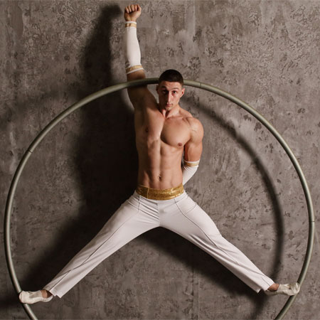 Artiste de Cyr Wheel Patrick