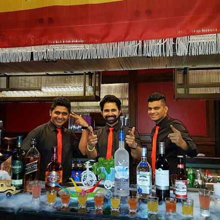 Barmans d'événement en Inde