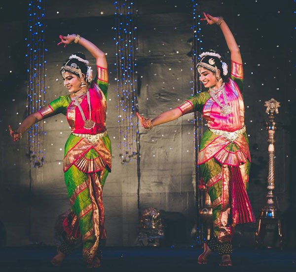 bharatanatyam dance group