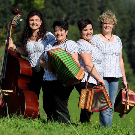 Banda suiza exclusivamente femenina