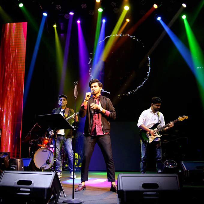 Hire Our Pakistani Rock Band UAE | Scarlett Entertainment