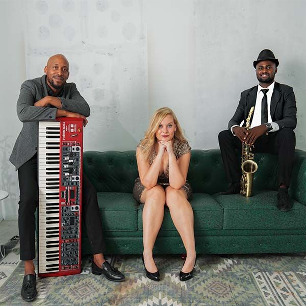 Multi-lingual Jazz Trio UAE 