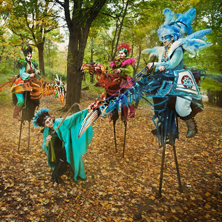 Vidéo  Echassiers, créatures fantastiques le carnaval de