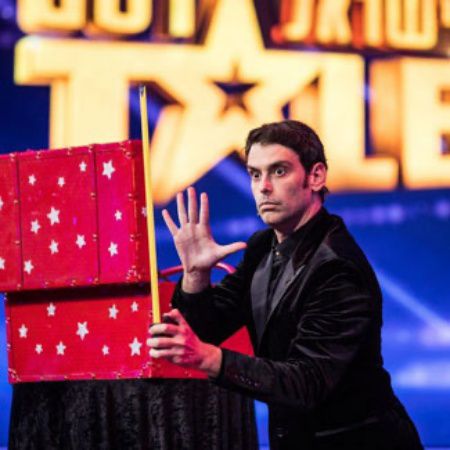 Lioz Shem Tov - Comedy Magician