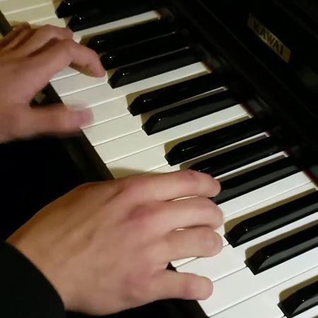 Contemporary Pianist UAE