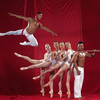 Spectacles de ballet et de danse aérienne