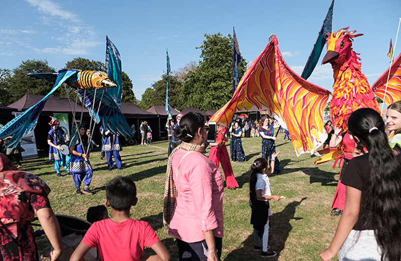 Hire Giant Bird Puppets Beautiful Walkabout Animal Parade Characters