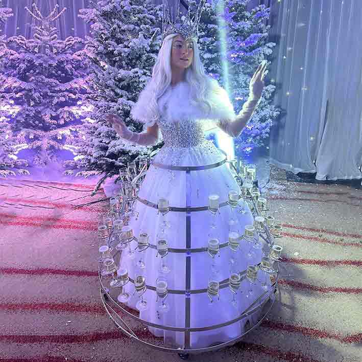 Engagez la robe de champagne Ice Queen Scarlett Entertainment