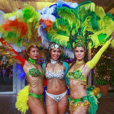 Spettacolo di danza Samba Singapore