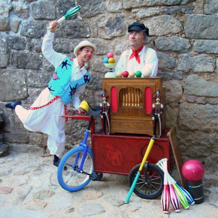 Artiste de divertissement comique