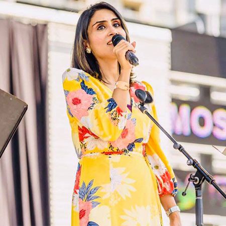 Cantante de Bollywood femenina en Toronto