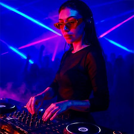 Techno DJ Milan