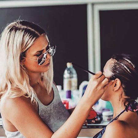 Make Up & Glitter Artist 