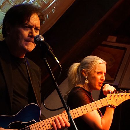 Groupe de musique international à Tokyo