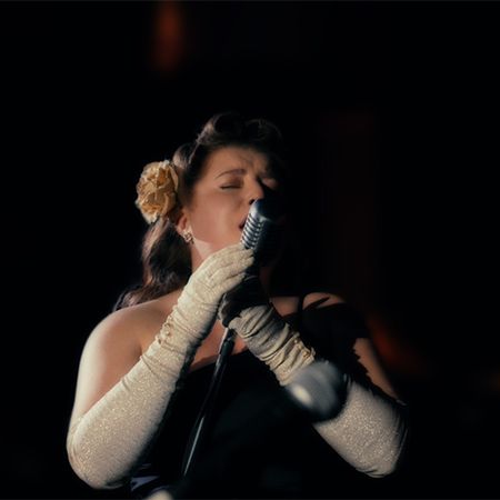 Vintage Jazz & Swing Vocalist