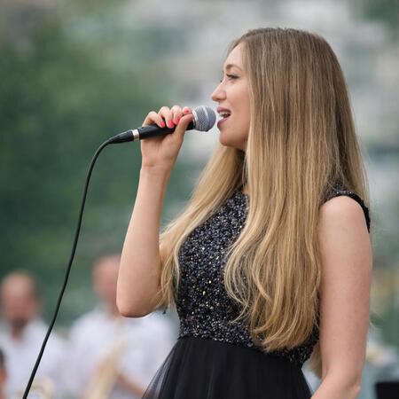 <span>Luxury Cantante Eventi Svizzera</span>