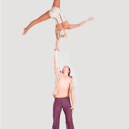 Duo acrobatique émotionnel