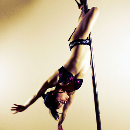 Acrobate Pole Danseuse Anna