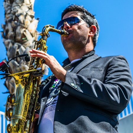 Saxophonist Marbella