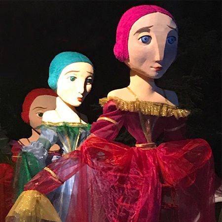 Walking Giant Dolls