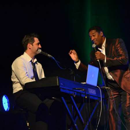 Trio de musique acoustique à Barcelone