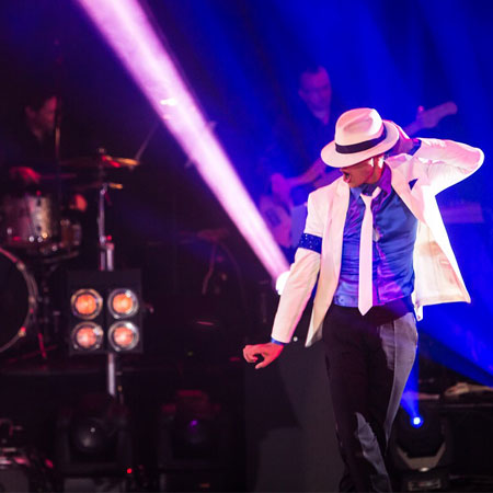 Acto tributo a MJ en el Reino Unido