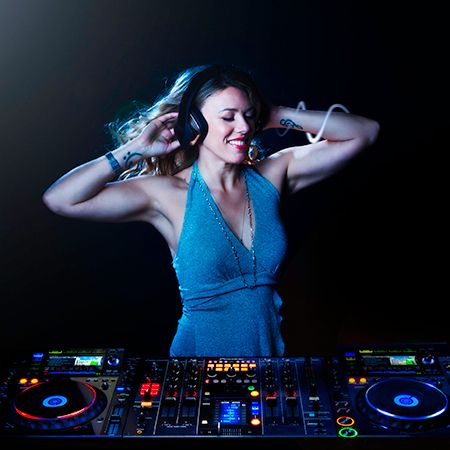 Female Party DJ Los Angeles