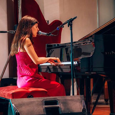 Italian Pianist & Singer London