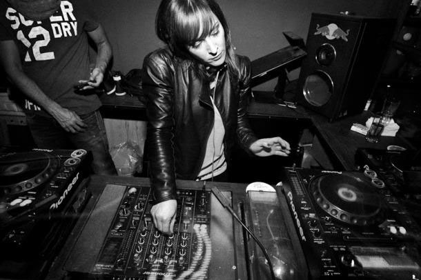 Book Female DJ Frankfurt | Corporate Entertainment Frankfurt | Club DJ ...