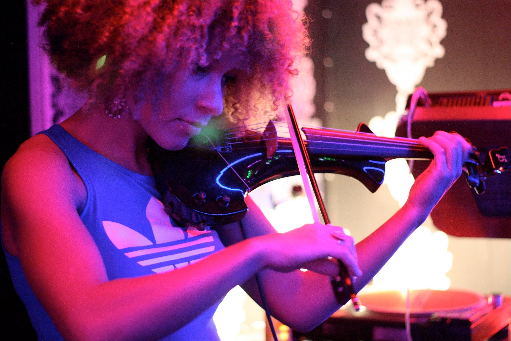 Hire Club Violinist London House Violinist Violin Player London