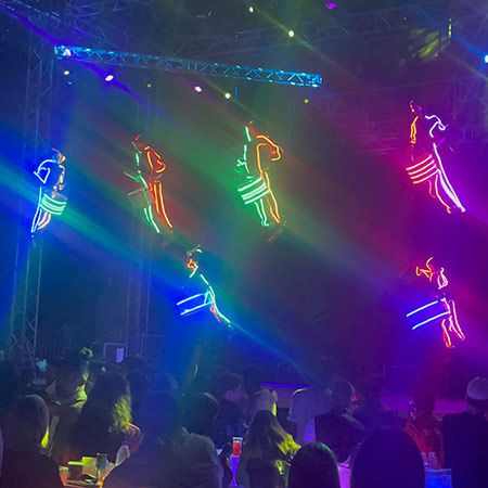 Spettacolo di tamburi aerei a LED Dubai