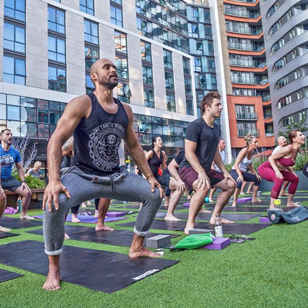 Eventi di Yoga Immersivi