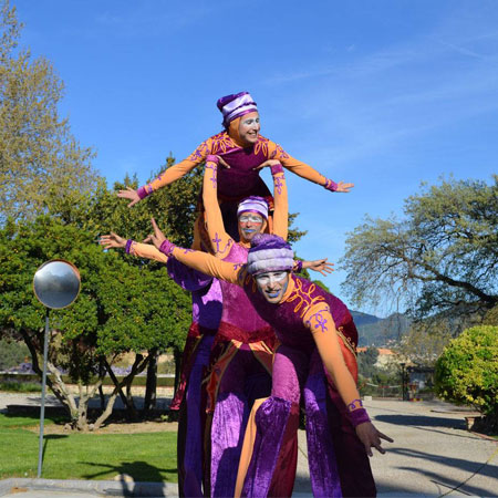 Acte de Stilts de Feu