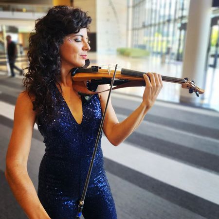 Female Violinist Queensland