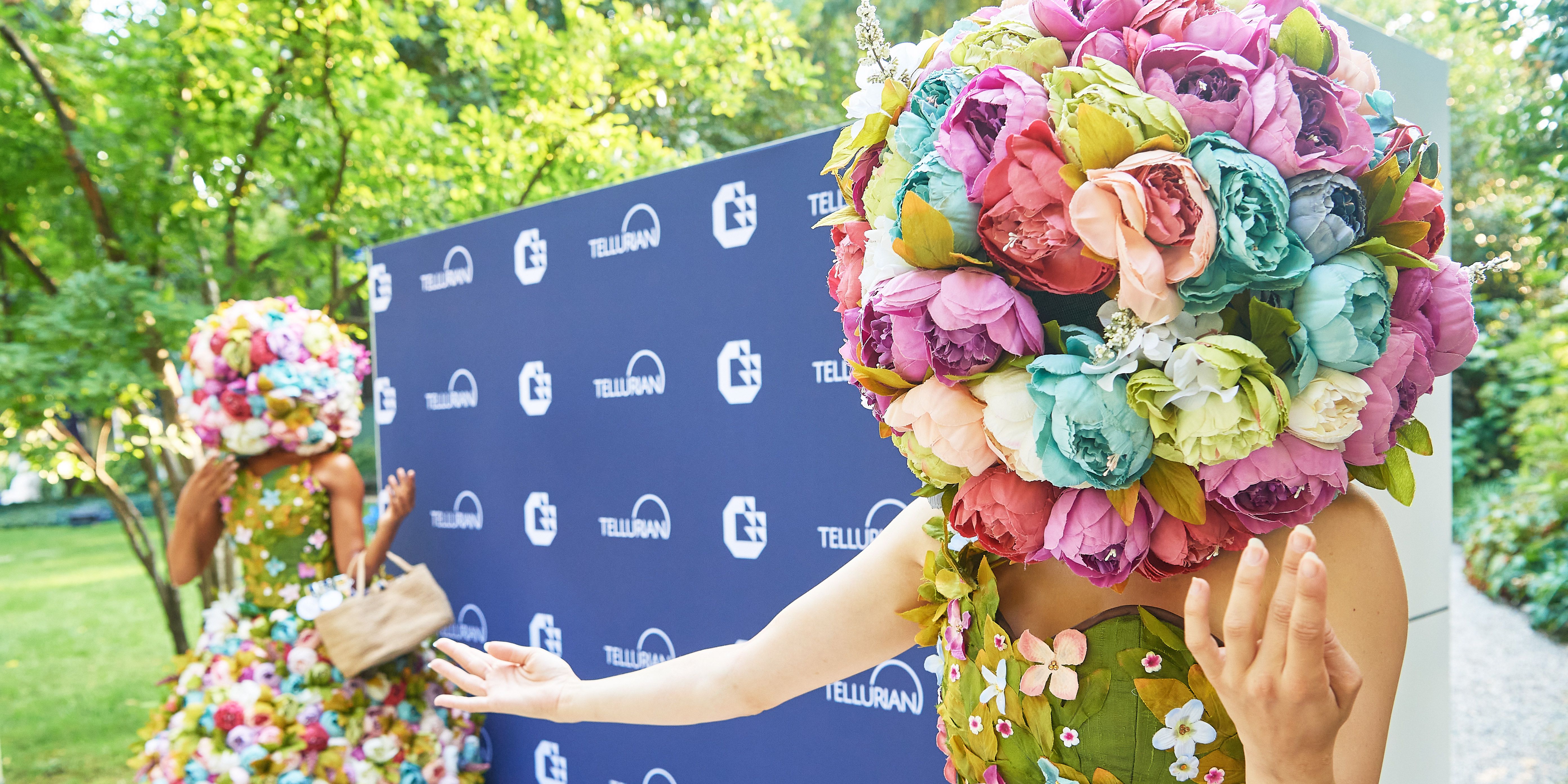 'Fleur de Reve' models provide floral finesse at Milan corporate event