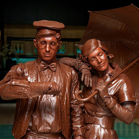 Personnages en statue de chocolat