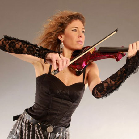 Hire Female Crossover Violinist - Modern Violin Player Milan | Italy