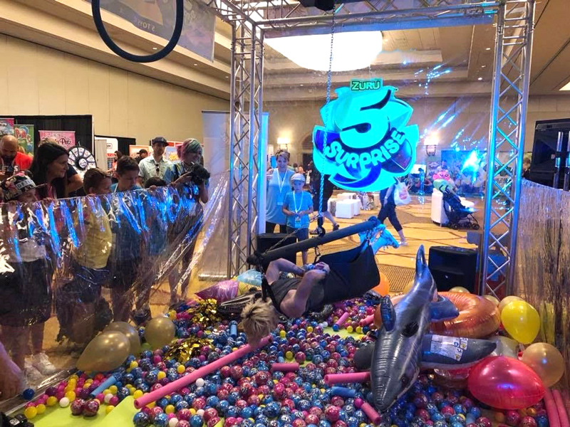 Hire Giant Human Claw Machine - Interactive Event Entertainment Texas | USA