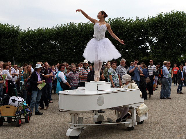 Hire Music Box Ballerina, Carillon Entertainment