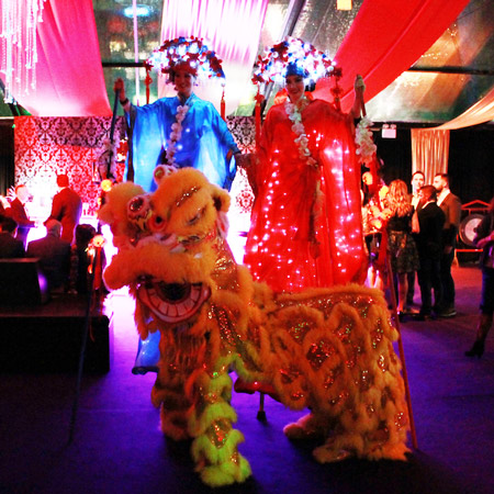 LED Oriental Stilt Walkers