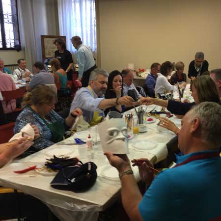 Venetian Maskenherstellung Workshop