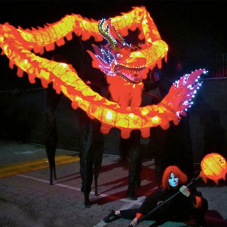 LED Stelzen Drache