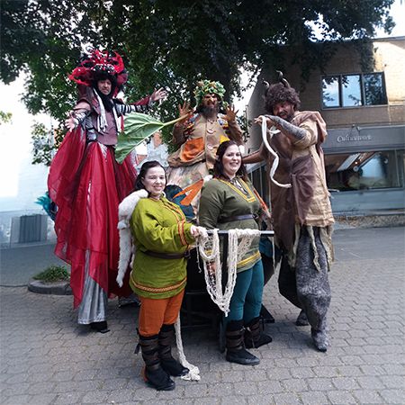 Fantasy Thema Stelzenläufer