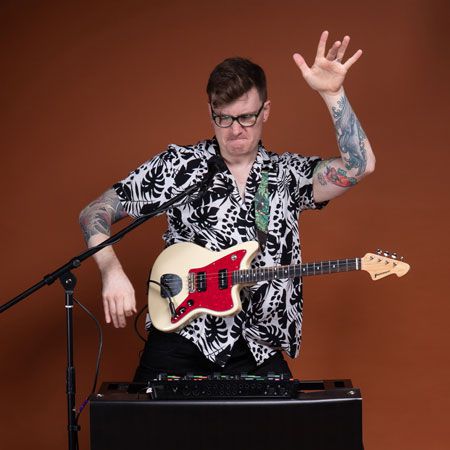 Live Looping Ukulele Artist