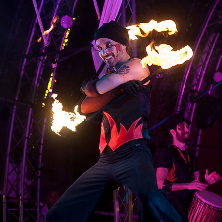 Spectacle de Cirque de Feu