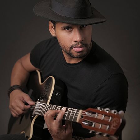 Male Singer & Guitarist NYC