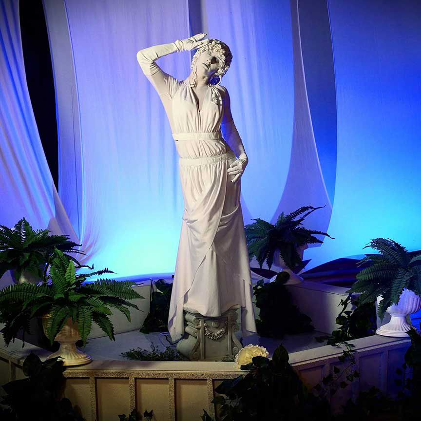Book Living Statues & Fountains Scarlett Entertainment