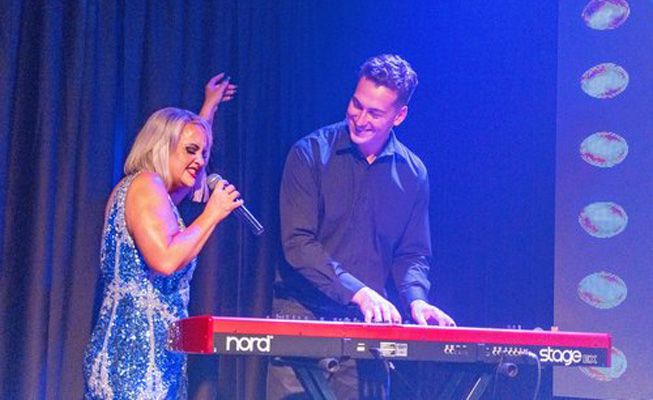 Hire Perth Showband | Scarlett Entertainment